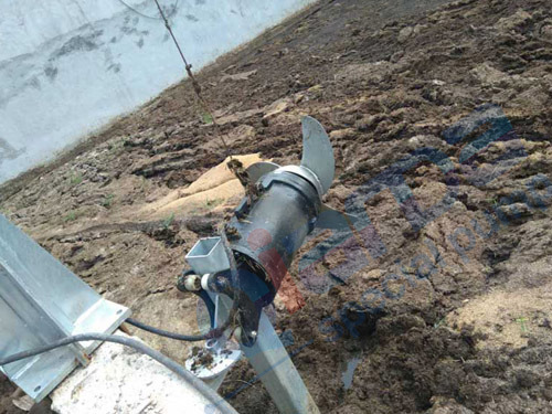 潛水?dāng)嚢铏C